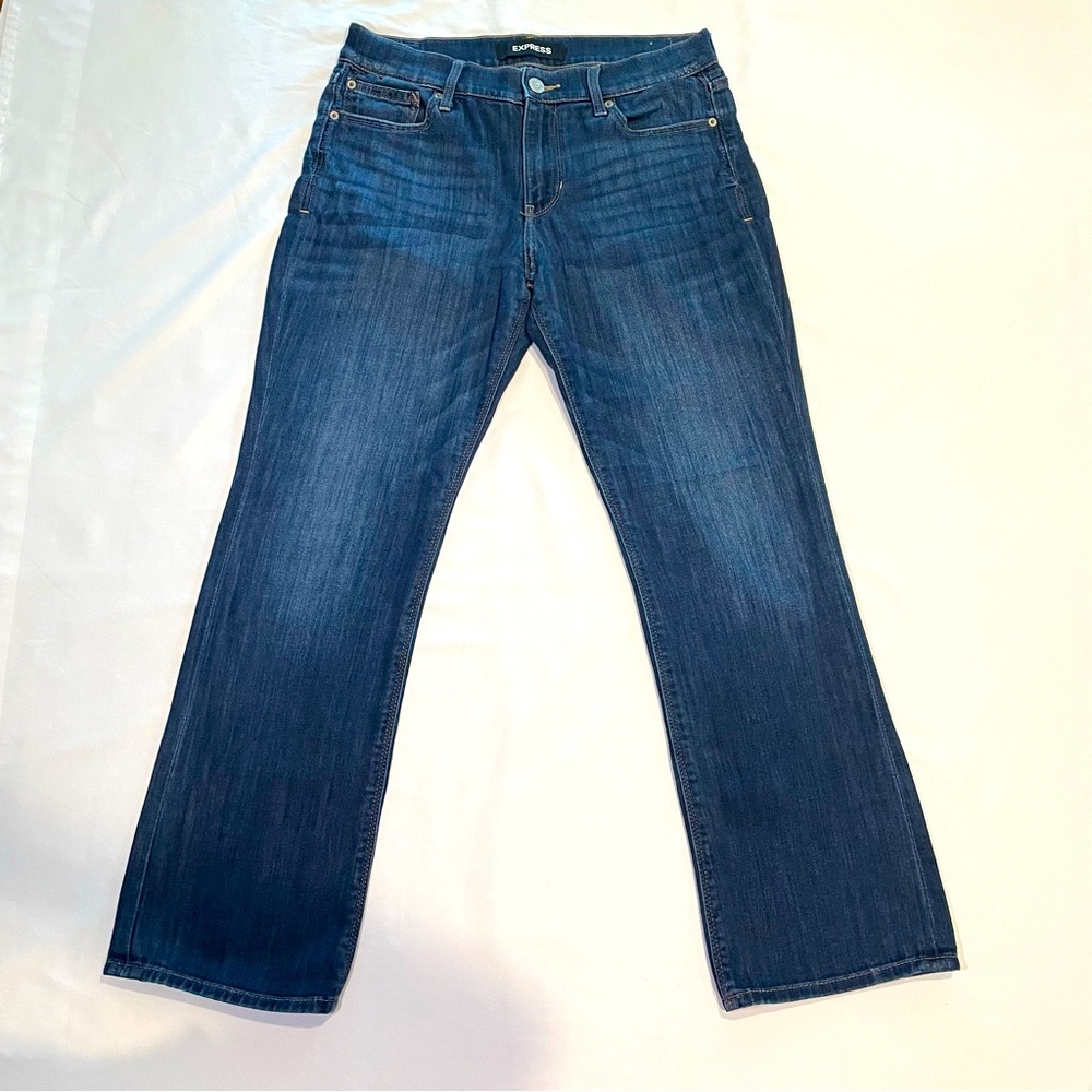Express - Women’s Mid-Rise Barely Boot Jeans, Size 8 Short